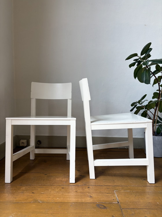 Lot 22 Atelier Van Lieshout Stoelen Rood & Wit – Moooi, Eetkamerstoelen, Wood (photo 7 of 7)