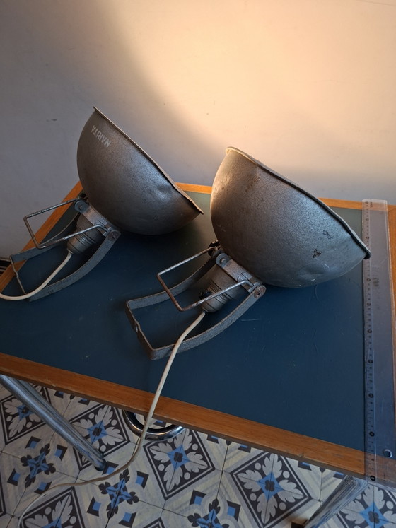 Juego de dos focos industriales grandes – Narita, Lámparas de pie, Aluminium (photo 5 of 8)