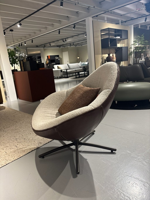 Armchair Label v/d Berg