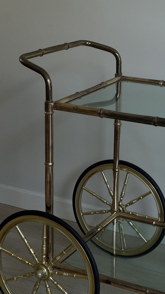 Vintage Faux Bamboo Brass Bar Cart / Drinks Trolley, 1970s – Serveerwagens, Glass, Rubber (photo 5 of 6)