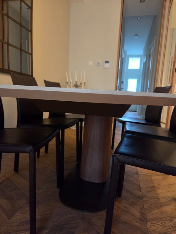 Image 1 of Nouvelle table à manger