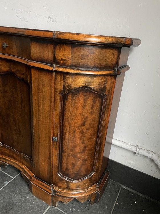 Image 1 of Veneto Sideboard in walnoot