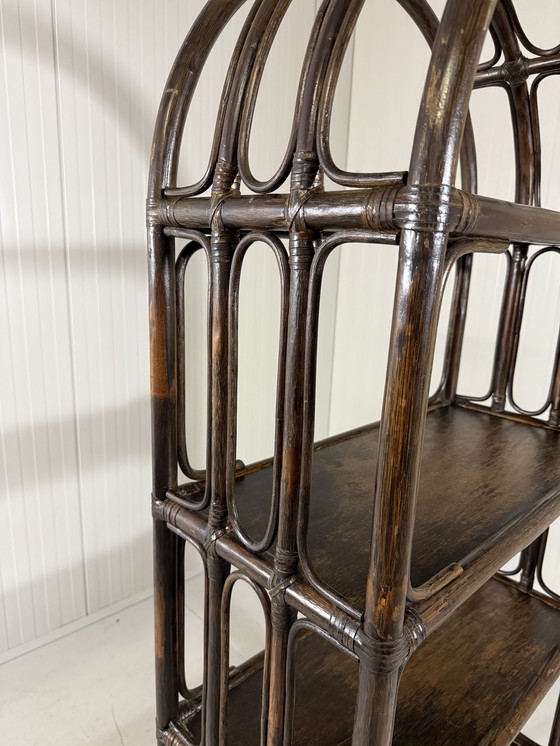 Image 1 of Groot Donker Rotan Rek Jaren 70