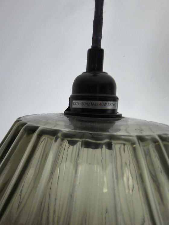 Image 1 of Lampada a sospensione retrò in vetro fumé a coste