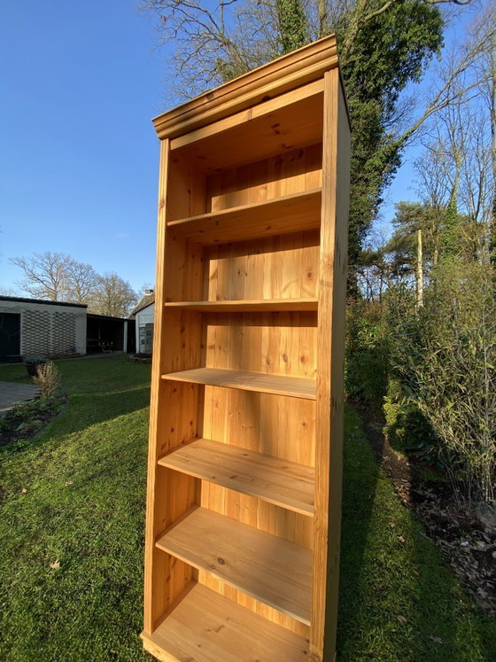 Image 1 of Hohes Kiefernholz-Bücherregal, 223 cm hoch, Notio Living Design