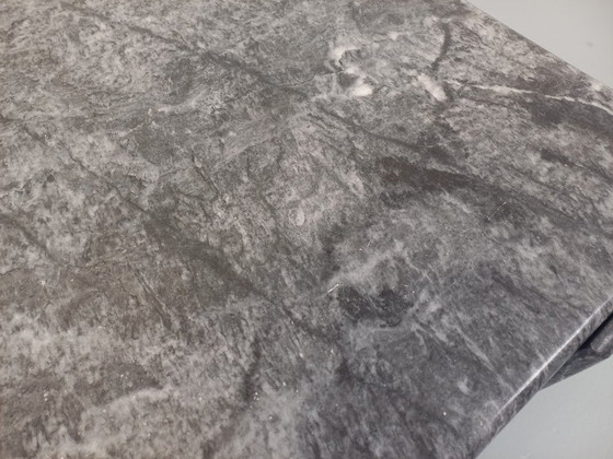 Image 1 of Vintage grijze marmeren salontafel uit de jaren 70.