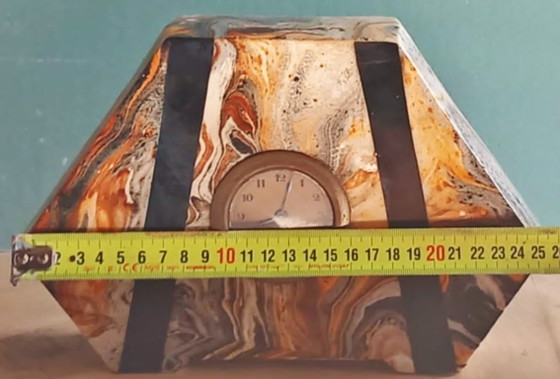 Art Deco Table Clock Herman Hélin Baudour ca. 1925 – Paper Marbré – Working – Ceramic, Brass (photo 6 of 8)