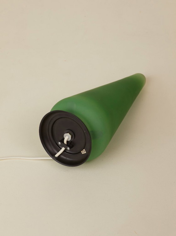Image 1 of Lampe "cone" en verre dépoli vert Vintage Circa 1990