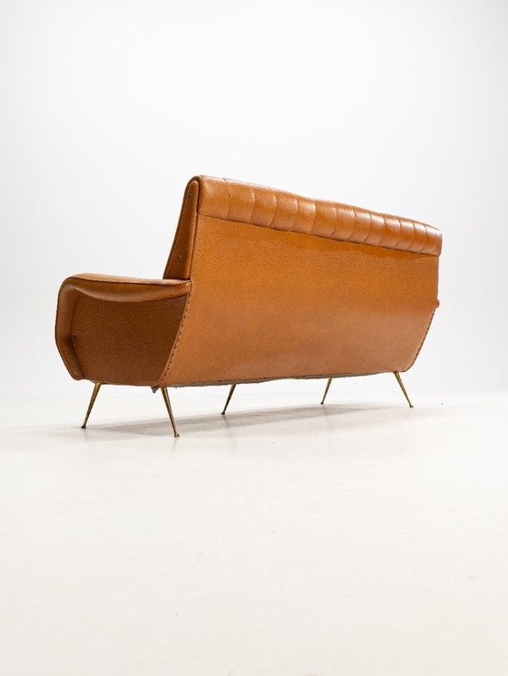 Image 1 of Dreisitzer-Sofa aus Skai-Holz mit Messingfüßen im Stil von Marco Zanuso, 1950er Jahre