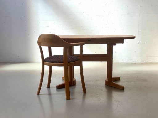 Danish vintage armchairs by Rainer Daumiller for Design + Handwerk – kuipstoelen, Wood (photo 2 of 15)