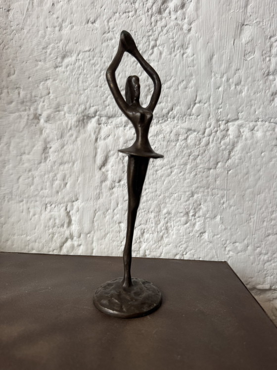 Piccola ballerina in bronzo stile modernista anni '80 – Sculture (photo 12 of 12)
