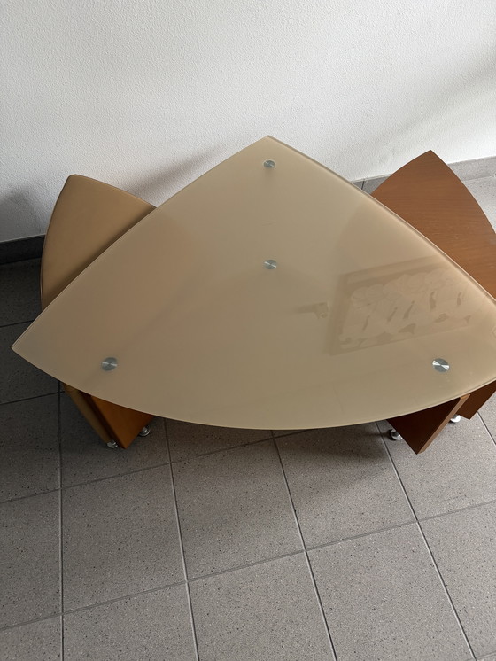 Image 1 of Leolux Joey a mis une table de salon, une chaise et un poef. 