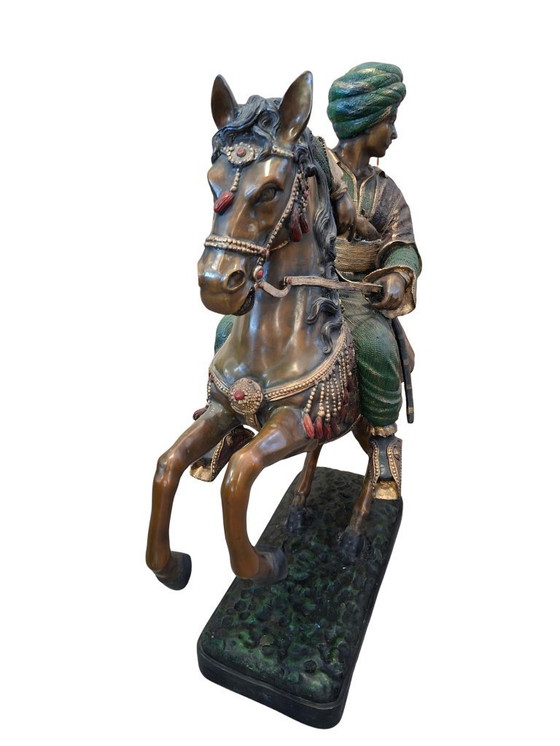 Image 1 of Sculpture en bronze : Chevalier oriental à cheval