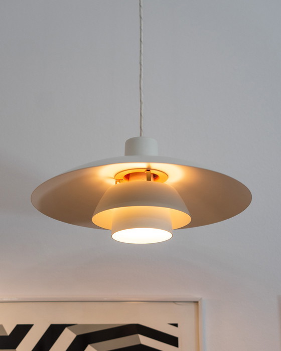 Image 1 of White Ph 4/3 Pendant Lamp By Louis Poulsen