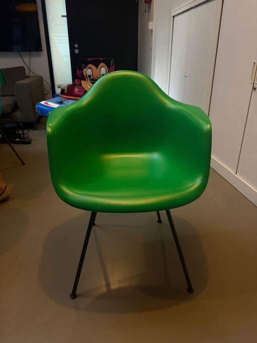 Vitra Eames DAX Esszimmerstuhl