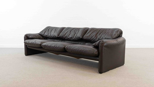 Cassina Maralunga Canapé 3 places en cuir par Vico Magistretti