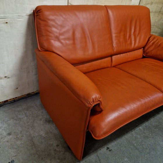Image 1 of Leolux Bora Béta tweezitsbank leren bank oranje bank