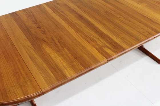 Image 1 of Table de salle à manger ronde extensible vintage danoise en teck massif XL