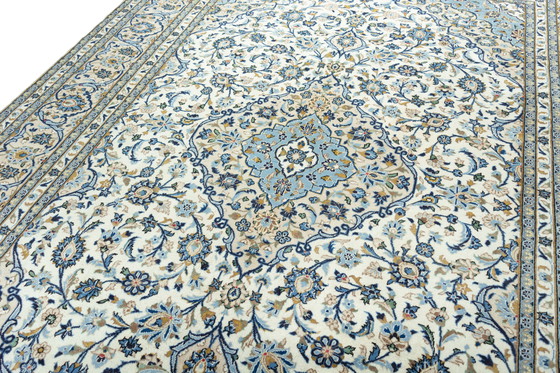 Image 1 of Tappeto orientale Kashan in sughero annodato a mano – 405 x 294 cm – Raffinati motivi floreali