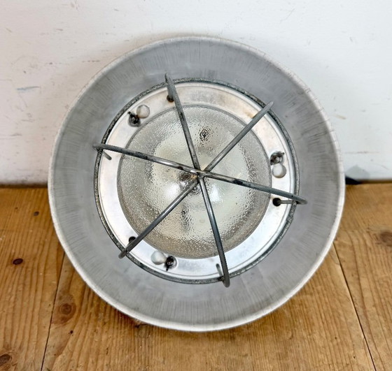 Image 1 of Suspension cage industrielle grise en aluminium avec verre dépoli, années 1970