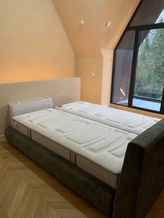 Image 1 of Lit double de luxe 180x220 – NEUF & JAMAIS UTILISÉ – 3 750 €