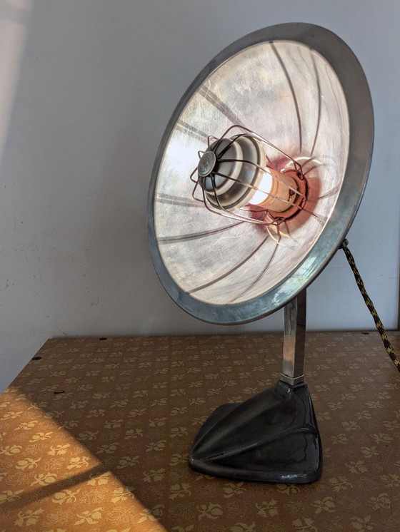 Image 1 of Lámpara parabólica Cobra con base de hierro fundido esmaltado, Art Nouveau.