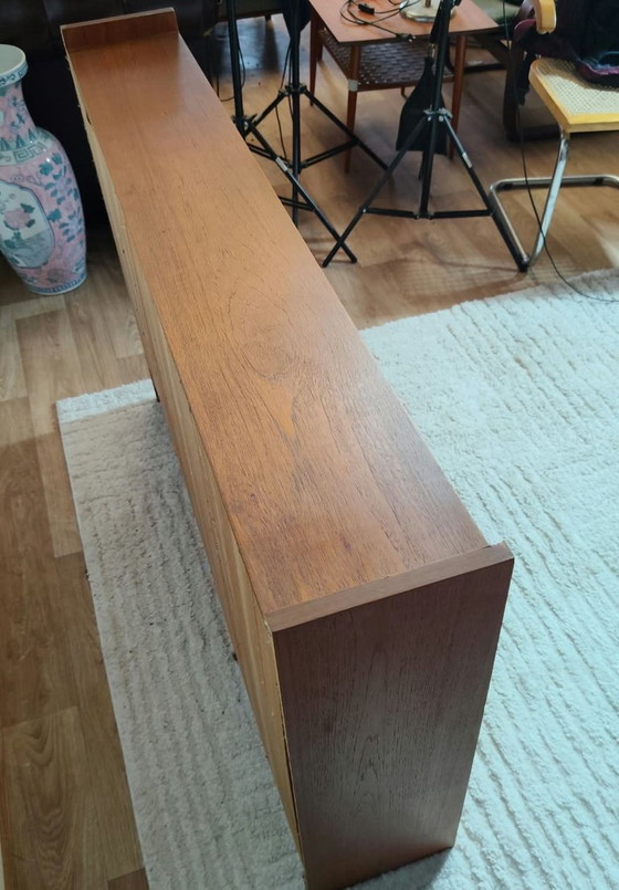 Libreria bassa vintage scandinava in teak, anni '60 – Librerie, Legno (photo 3 of 7)