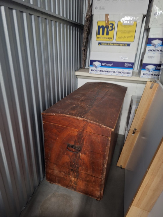 Image 1 of Beautiful antique blanket chest, storage space