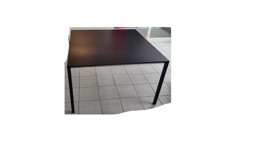 Lapalma Frame Table - 120x120x74cm, black