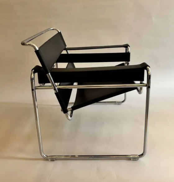 Image 1 of Sillón Wassily de Marcel Breuer para Gavina