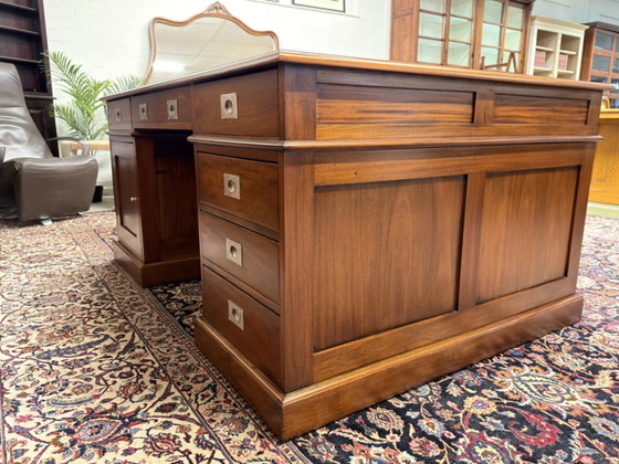 Grande Scrivania Chesterfield Inglese Classica Partner Desk – Scrivanie, Leather, Metal (photo 8 of 20)