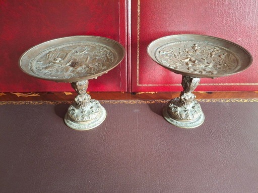 Pair of Second Empire bronze cups in the antique style: The Triumph of Virtue, and Neptune and Amphitrite