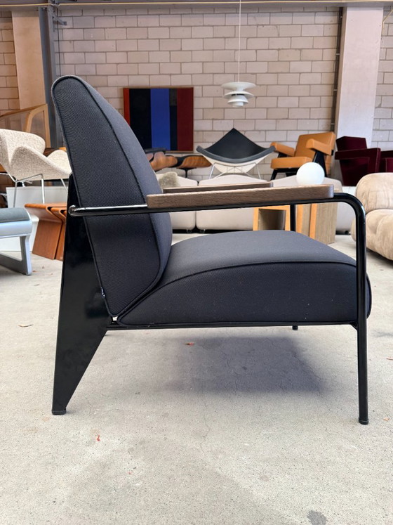 Poltrona De Salon Vitra di Jean Prouvé (Stock: 2) – Poltrone, Metal, Textile (photo 12 of 15)