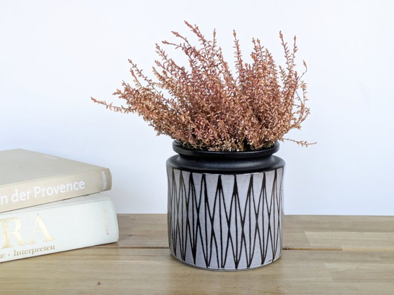 Image 1 of Pot de fleurs en céramique d'atelier ouest-allemand — Sgraffito géométrique, Cologne