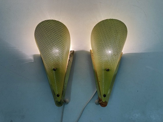 Image 1 of 2 lampade da parete degli anni '50 realizzate in lamiera forata in stile Mid Century Mategot