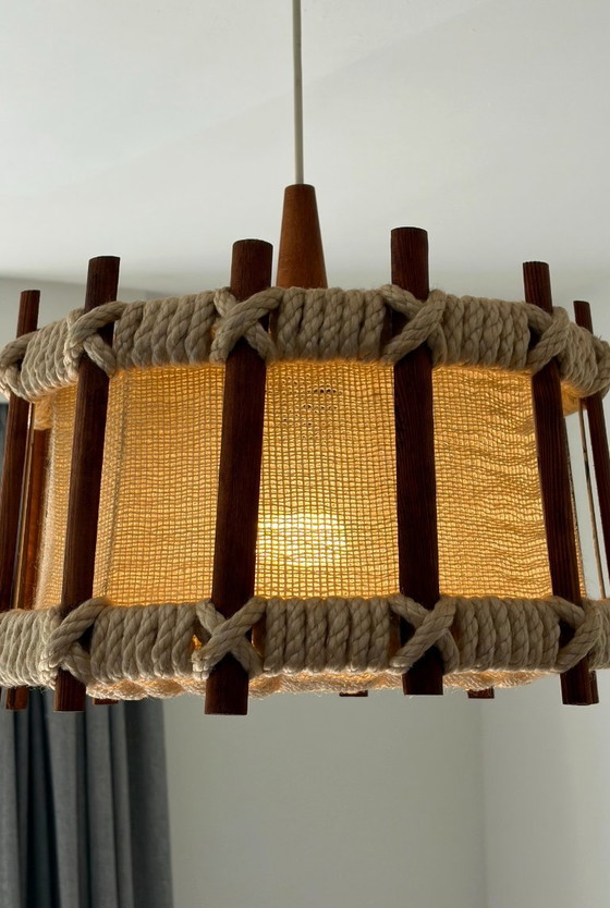 Lampada a sospensione vintage, in legno e corda, anni '60-'70 – Lampade a sospensione, Textile, Wood (photo 4 of 14)
