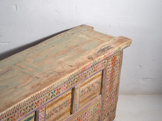 Credenza antica dipinta in legno di pino – Xinjiang, circa 1930 – Credenze con vetrina, Wood (photo 12 of 40)