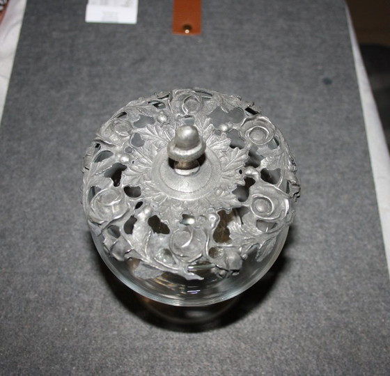 Image 1 of Bonbonnière antique design français - étain & verre