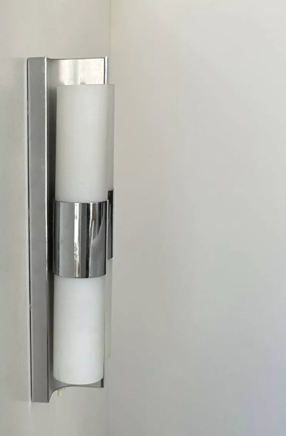 Image 1 of Applique vintage métal chromé et opaline, Allemagne 1960