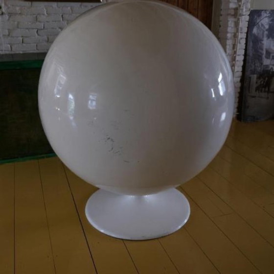 Image 1 of vintage Ball Chair