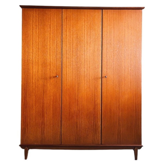 Image 1 of Vintage mid-century Deens design vintage kledingkast driedeurs teak 1960's
