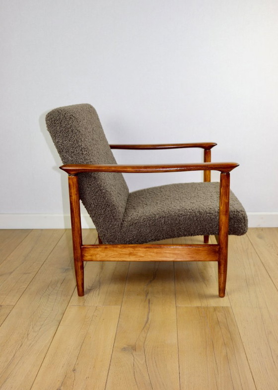 Image 1 of Sessel GFM-142, Entwurf von Edmund Homa aus den 70er Jahren, dicker Bouclé-Stoff in Braun-Schokoladenbraun – 2 Stück verfügbar