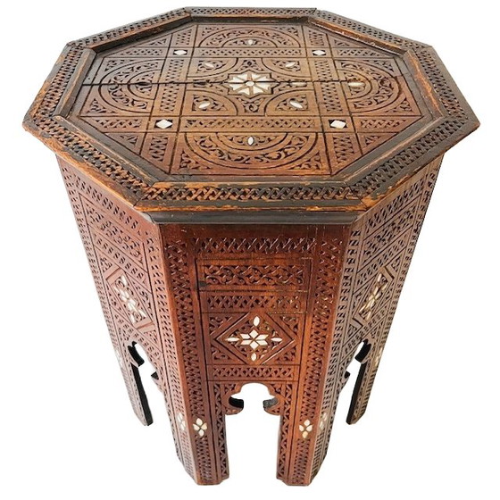 Image 1 of Antigua mesa auxiliar islámica de perlas años 1890