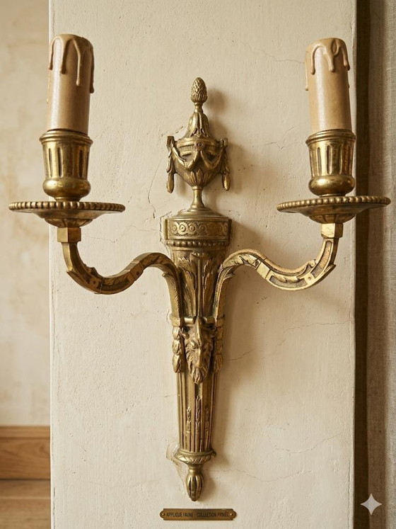 Image 1 of Bronze wall lights in the Louis XVI, Empire, and Neoclassical styles