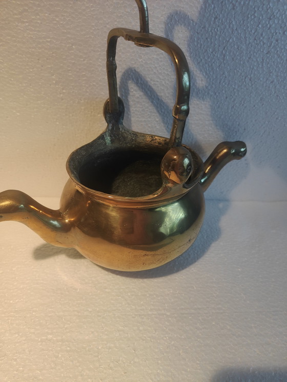 Image 1 of Bronze medieval washbasin, 15th/16th century museum piece