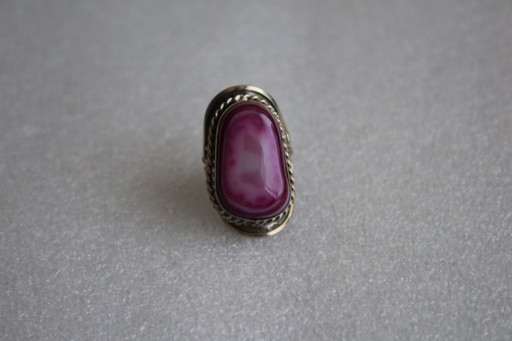 Bague statement en argent alpaga avec une grande pierre semi-précieuse violette, faite main, taille ajustable