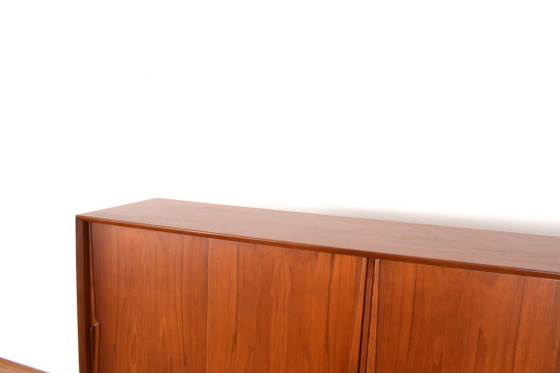 Mid-Century Danish Teak Highboard Model 13 by Gunni Omann for Omann Jun, 1960s. – Sideboard, Wood (photo 16 of 19)