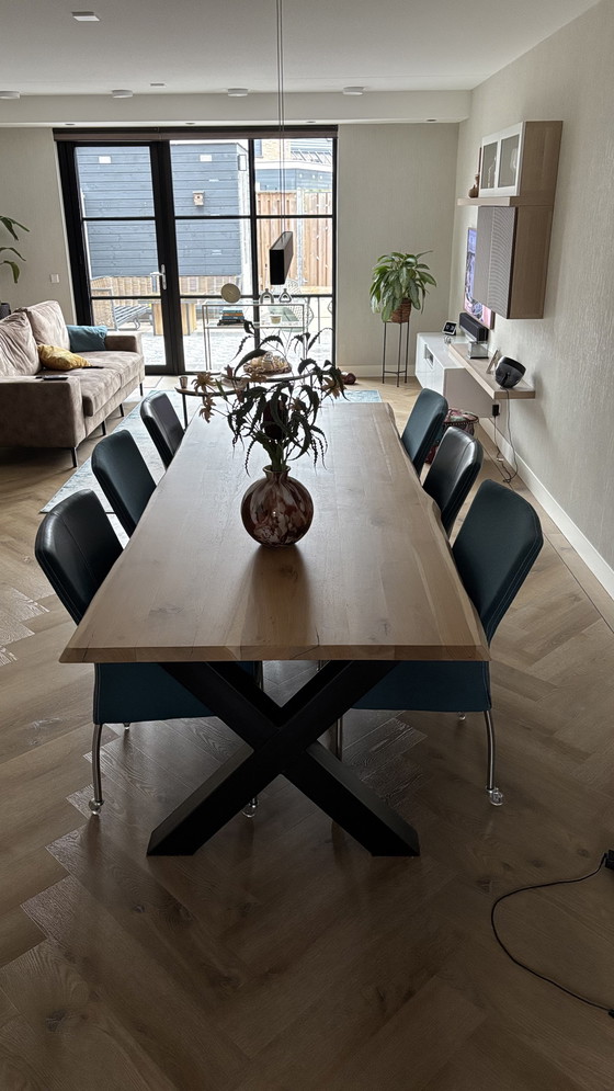 Image 1 of Massief eiken tafel incl. 6 volés