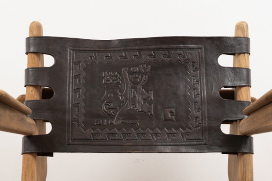 Image 1 of Fauteuil lounge par Angel Pazmino