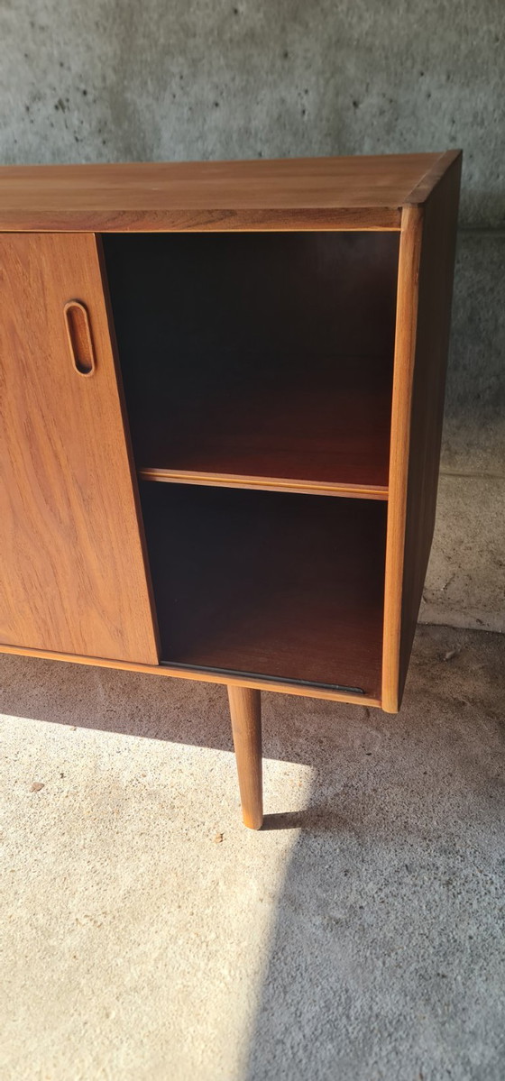 Dansk teak sideboard with conical (spindle) legs – Wood (photo 3 of 5)
